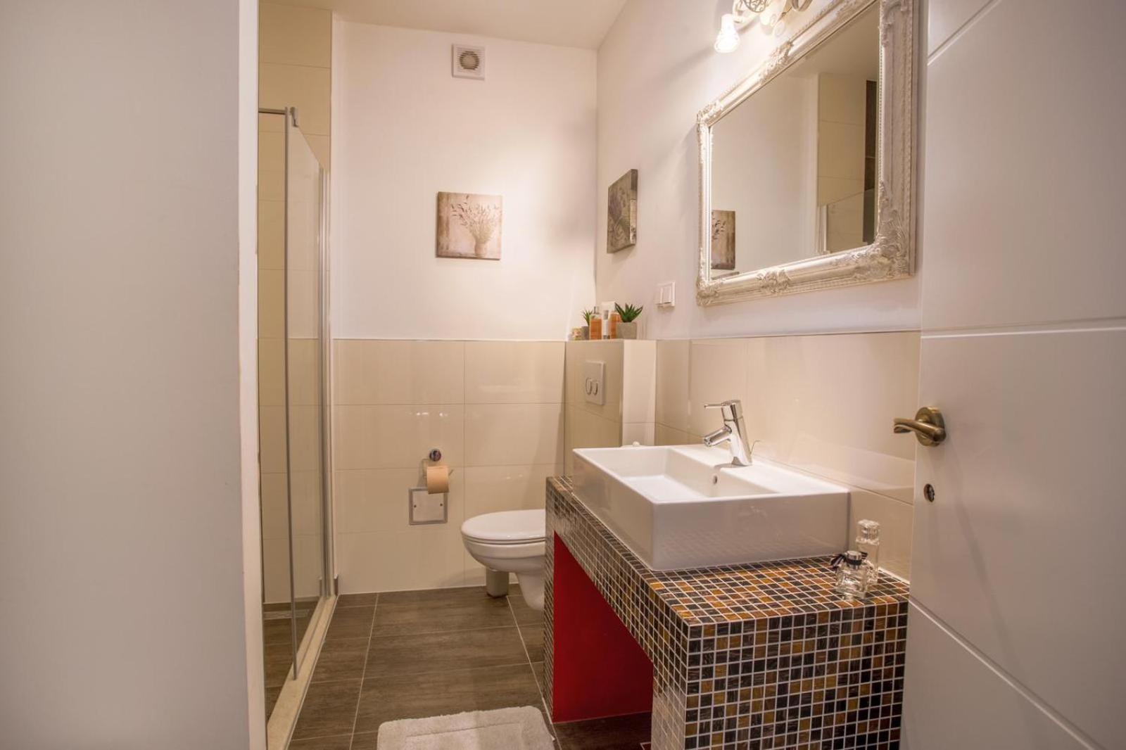 Tip Deluxe Apartment Podstrana Luaran gambar