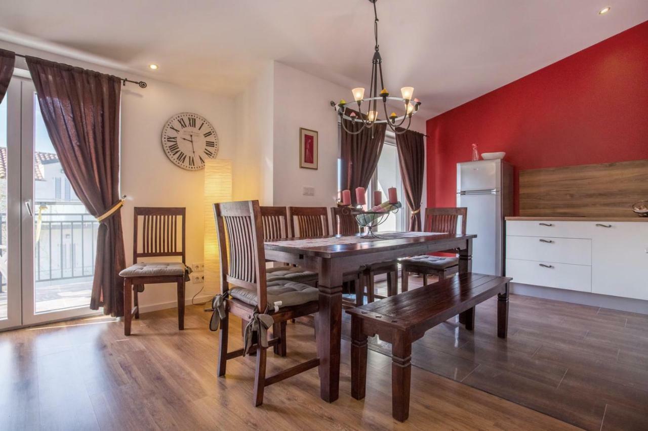 Tip Deluxe Apartment Podstrana Luaran gambar
