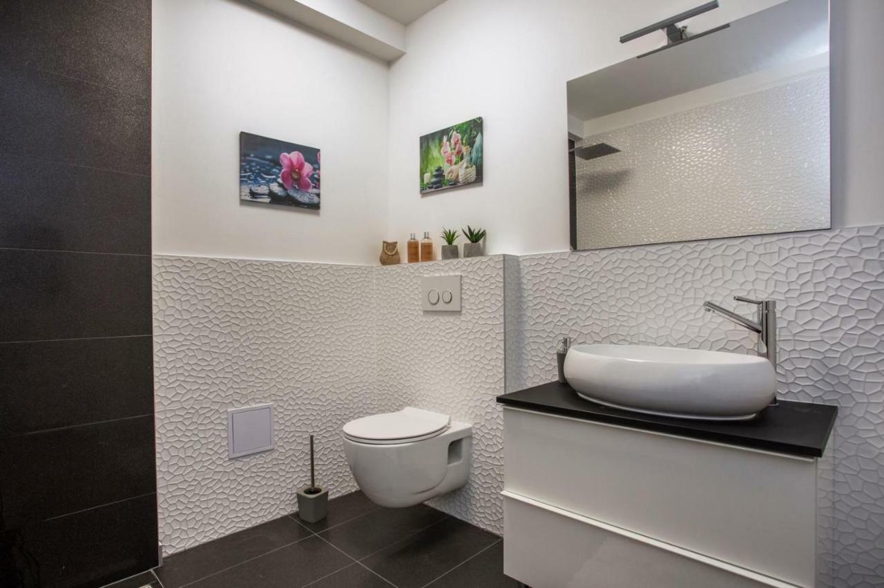 Tip Deluxe Apartment Podstrana Luaran gambar